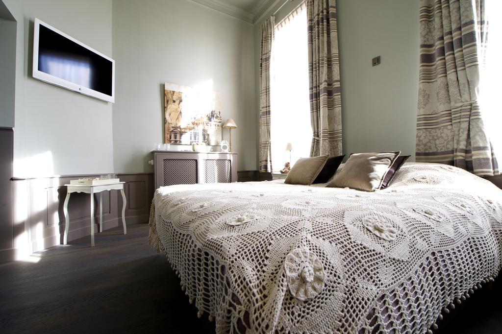 Le Petit Chateau Vaartdijk Leffinge Room photo